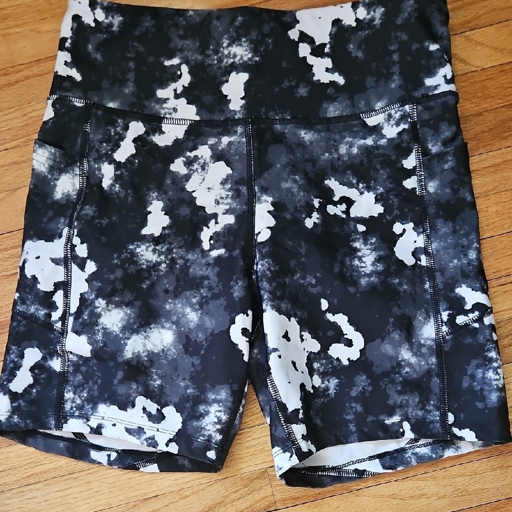 Marika Black and White Bike Shorts High-Waisted Stretch